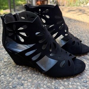 cloudwalkers Black Laser-Cut Peep-Toe Wedge Sandals